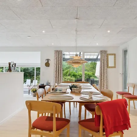 Holiday home 7 Bedroom Stunning In *